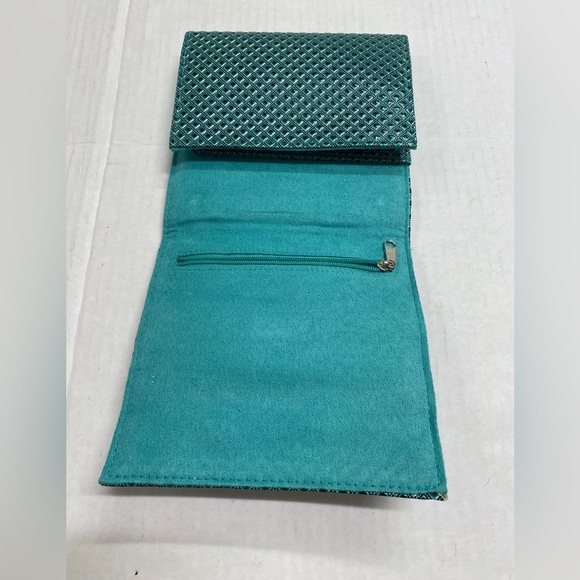 Traveling Jewlery pouch - Picture 4 of 7